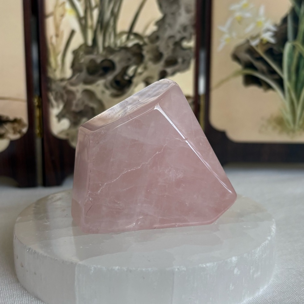 Rose quartz Freeform